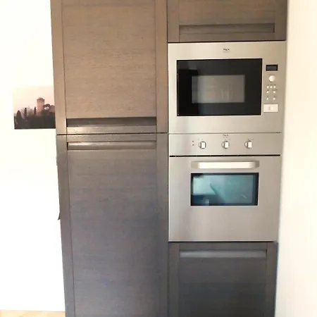 Centre, Living In Lame Appartement